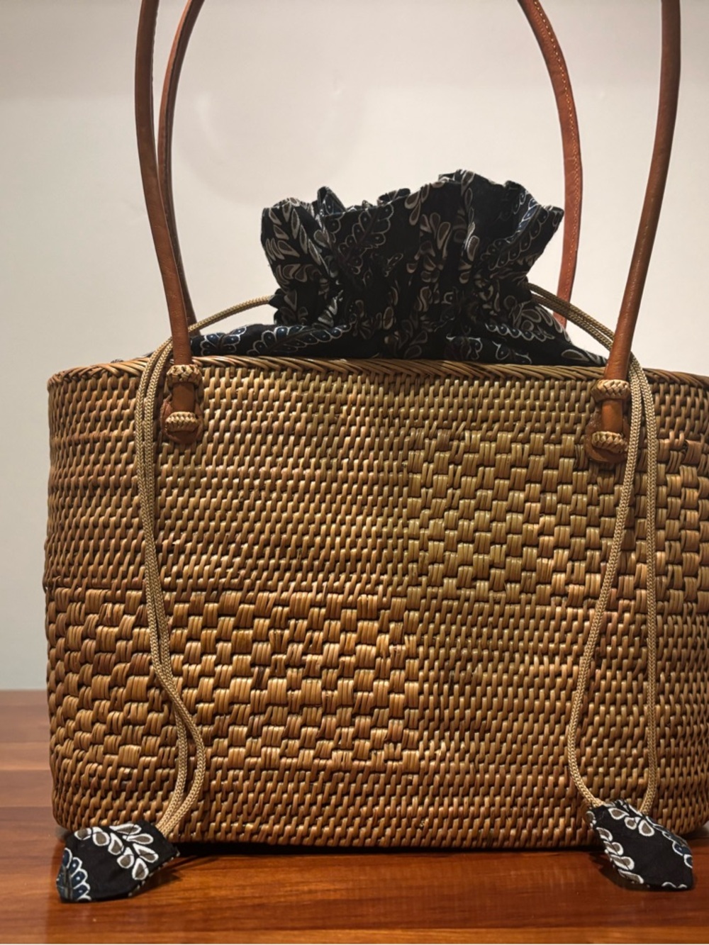 Woven Rattan Tote Bag with Black and Blue Batik Print Drawstring Liner - Picture 2 of 10